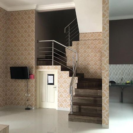 Villa Kusuma Hill A8 Batu  Exterior photo